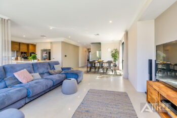 Listing image for 25 Cedarleaf Entrance, Treeby  WA  6164