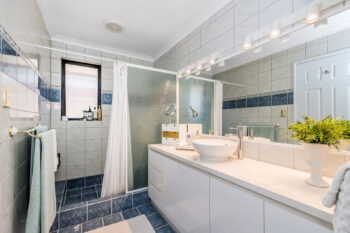 Listing image for 10 Pinewood Walk, Canning Vale  WA  6155