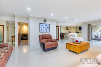 Listing image for 10 Whitehorse Drive, Harrisdale  WA  6112