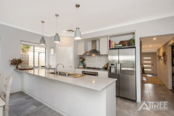 Listing image for 5 Claymore Place, Piara Waters  WA  6112