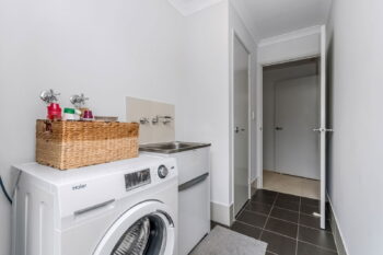 Listing image for 1/50 Middle Parkway, Canning Vale  WA  6155