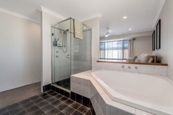 Listing image for 2 Wiroo Way, Byford  WA  6122