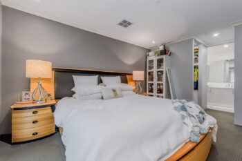 Listing image for 8 Nesbit Drive, Haynes  WA  6112