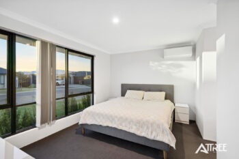 Listing image for 32 Minette Road, Piara Waters  WA  6112