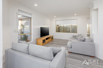 Listing image for 17 Endeavour Court, Thornlie  WA  6108