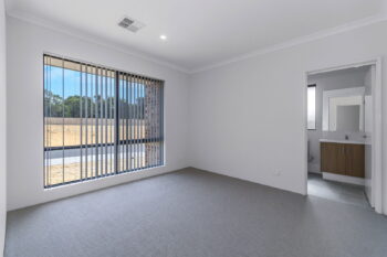 Listing image for 3170 Albany Highway, Mount Nasura  WA  6112