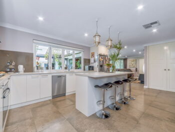 Listing image for 15 Empire Way, Thornlie  WA  6108