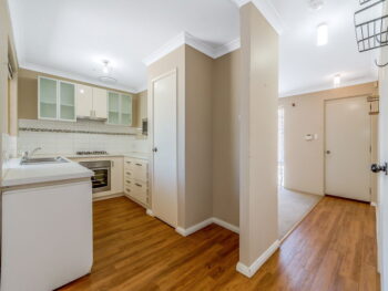 Listing image for 4/33 Chesterton Road, Bassendean  WA  6054