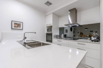 Listing image for 8 Langer Crescent, Champion Lakes  WA  6111