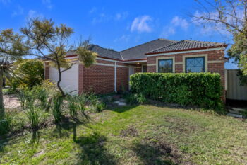 Listing image for 17 Lucky Bay Road, Secret Harbour  WA  6173