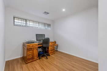 Listing image for 8 Langer Crescent, Champion Lakes  WA  6111