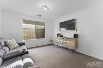 Listing image for 21 Windcrest Way, Meadow Springs  WA  6210