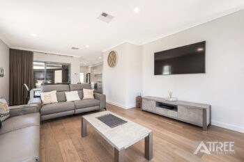 Listing image for 8 Catseye Walk, Treeby  WA  6164