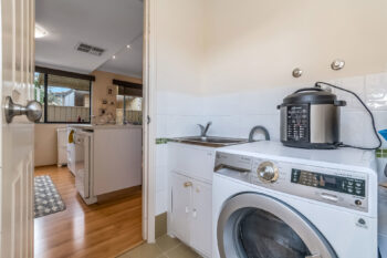 Listing image for 4/194 Boardman Road, Canning Vale  WA  6155