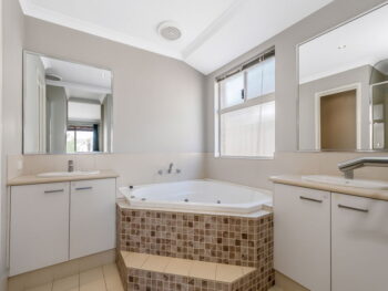 Listing image for 20 Kersley Loop, Harrisdale  WA  6112