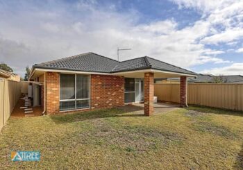 Listing image for 44 Middle Parkway, Canning Vale  WA  6155