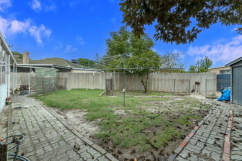 Listing image for 27 Connemara Drive, Thornlie  WA  6108