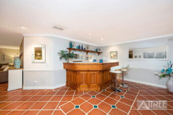 Listing image for 7 Aspera Close, Canning Vale  WA  6155