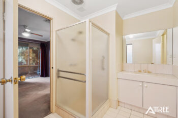 Listing image for 2/4 MacKay Crescent, Gosnells  WA  6110