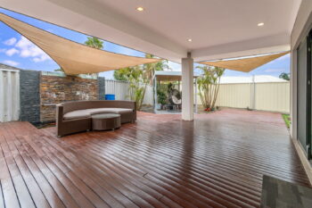 Listing image for 10 Hillview Place, Thornlie  WA  6108