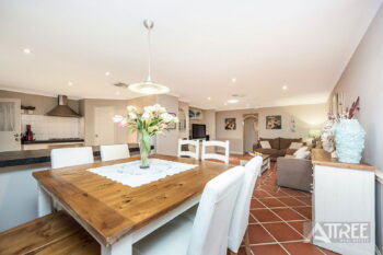 Listing image for 7 Aspera Close, Canning Vale  WA  6155