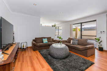 Listing image for 14 Granada Loop, Canning Vale  WA  6155