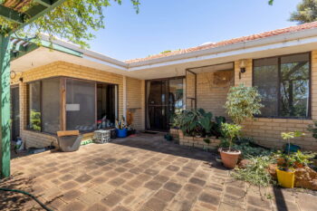 Listing image for 50 Blackwood Drive, Mount Nasura  WA  6112