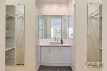 Listing image for 6 Oakbella Parade, Harrisdale  WA  6112