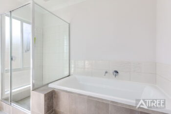 Listing image for 21 Fairweather Drive, Piara Waters  WA  6112