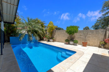 Listing image for 10 Pinewood Walk, Canning Vale  WA  6155