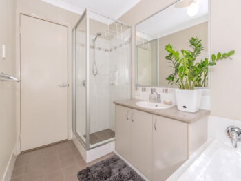 Listing image for 8 Olsen Bend, Harrisdale  WA  6112