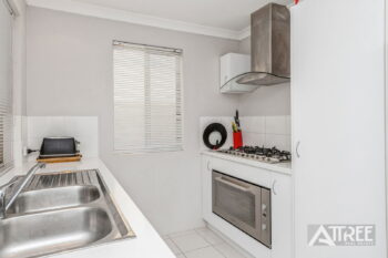 Listing image for 40 Peppermint Gardens, Aubin Grove  WA  6164
