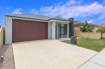 Listing image for 40 Middle Parkway, Canning Vale  WA  6155
