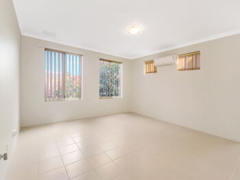 Listing image for 1/35 Barfield Road, Hammond Park  WA  6164