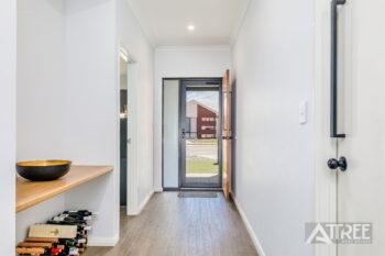 Listing image for 8 Sorrento Road, Piara Waters  WA  6112