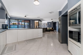 Listing image for 21 Tarragon Place, Thornlie  WA  6108