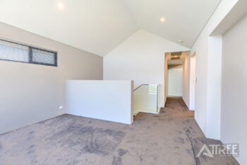 Listing image for 25 Cedarleaf Entrance, Treeby  WA  6164