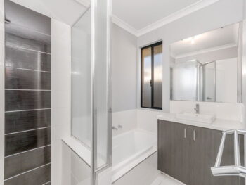 Listing image for 28 Siltstone Road, Haynes  WA  6112