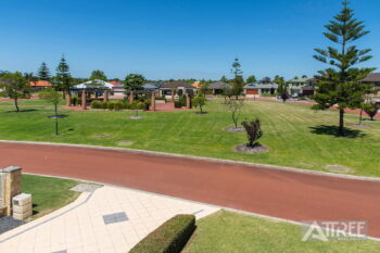 Listing image for 5 Glentrool Gardens, Canning Vale  WA  6155