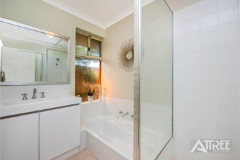 Listing image for 7 Aspera Close, Canning Vale  WA  6155