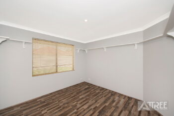 Listing image for 10 Kinnerton Gardens, Canning Vale  WA  6155