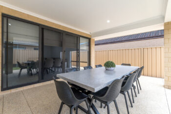 Listing image for 40 Middle Parkway, Canning Vale  WA  6155