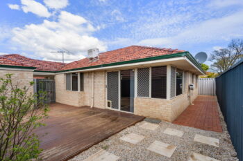 Listing image for 2/74 - 76 Upton Street, St James  WA  6102