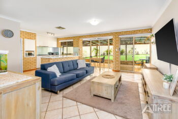 Listing image for 15B Embassy Court, Thornlie  WA  6108