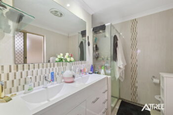 Listing image for 6 Ambassador Court, Thornlie  WA  6108