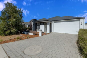 Listing image for 21 Hamsterley Way, Hilbert  WA  6112