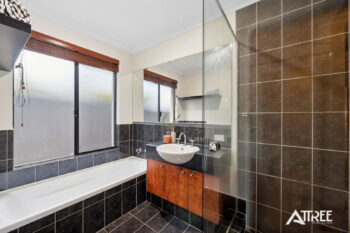 Listing image for 16 Mildura Way, Harrisdale  WA  6112