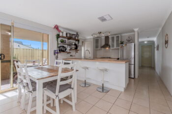 Listing image for 12 Middle Parkway, Canning Vale  WA  6155