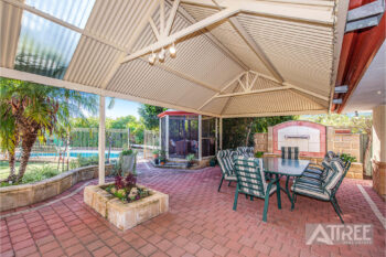 Listing image for 17 Pinewood Walk, Canning Vale  WA  6155