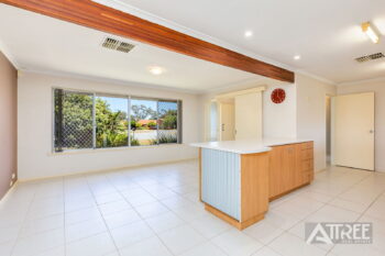 Listing image for 21 Ailsworth Court, Thornlie  WA  6108